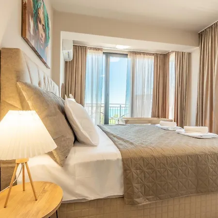 Апартамент Infinity Sea View Luxury & Free Parking Варна
