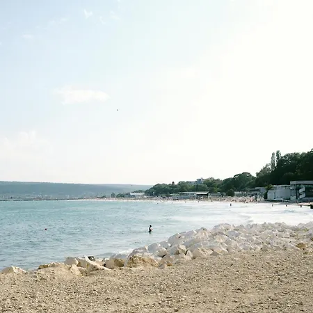 Infinity Sea View Luxury & Free Parking Апартамент